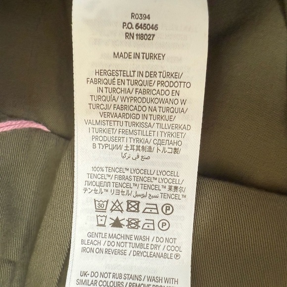 Boden Tencel Relaxed Shorts - Bermuda High Rise 8 US or 12 UK NEW 736 - Picture 3 of 3